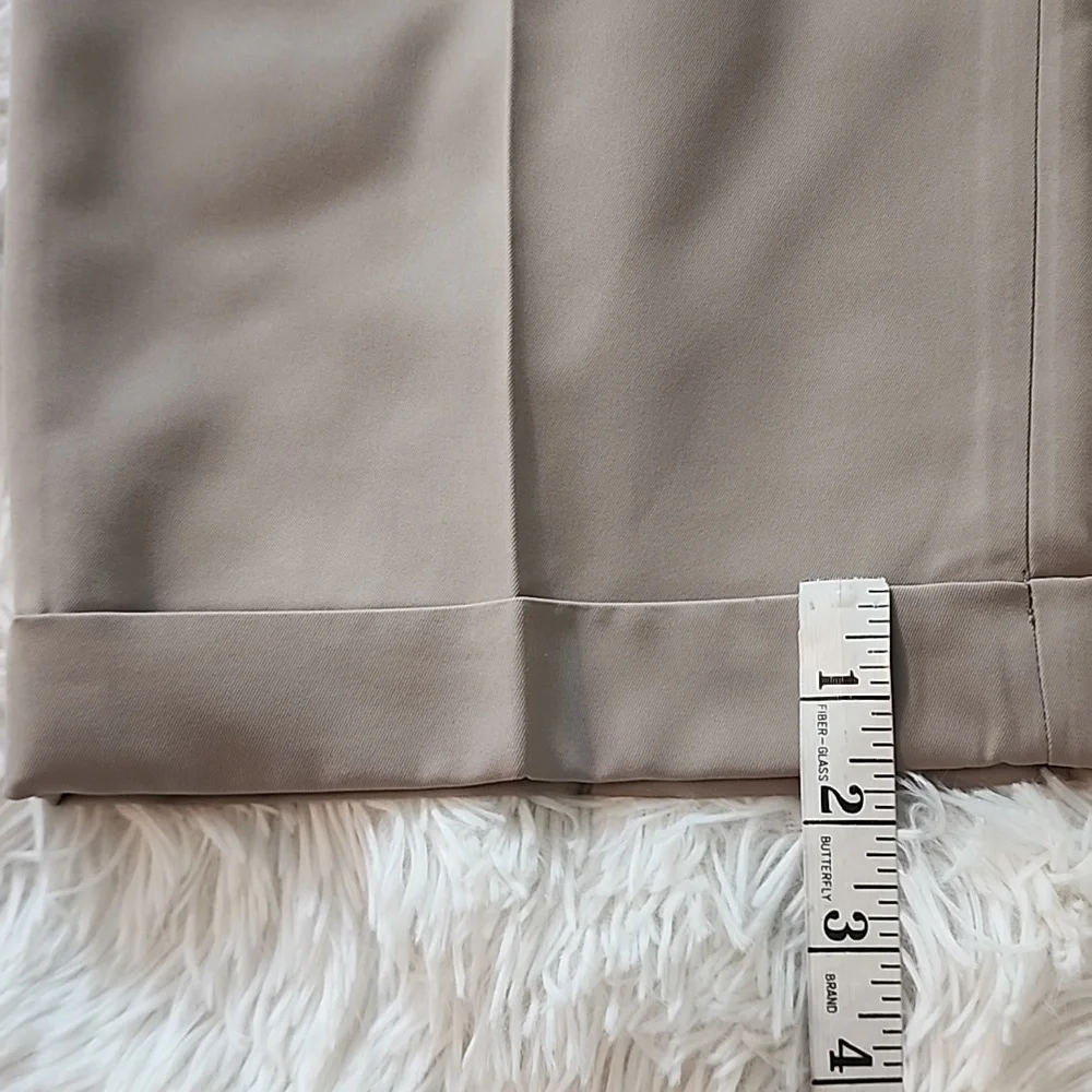 Haggar Classic Fit Mynx Dress Pants Brand New